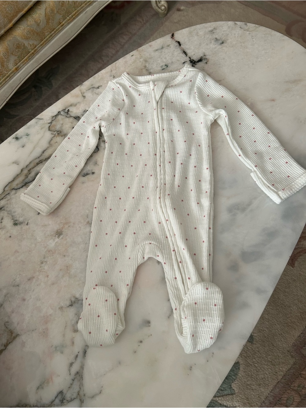 NWOT White Ribbed Footed One-Piece with Pink Dot Print Sz Newborn C:5025A